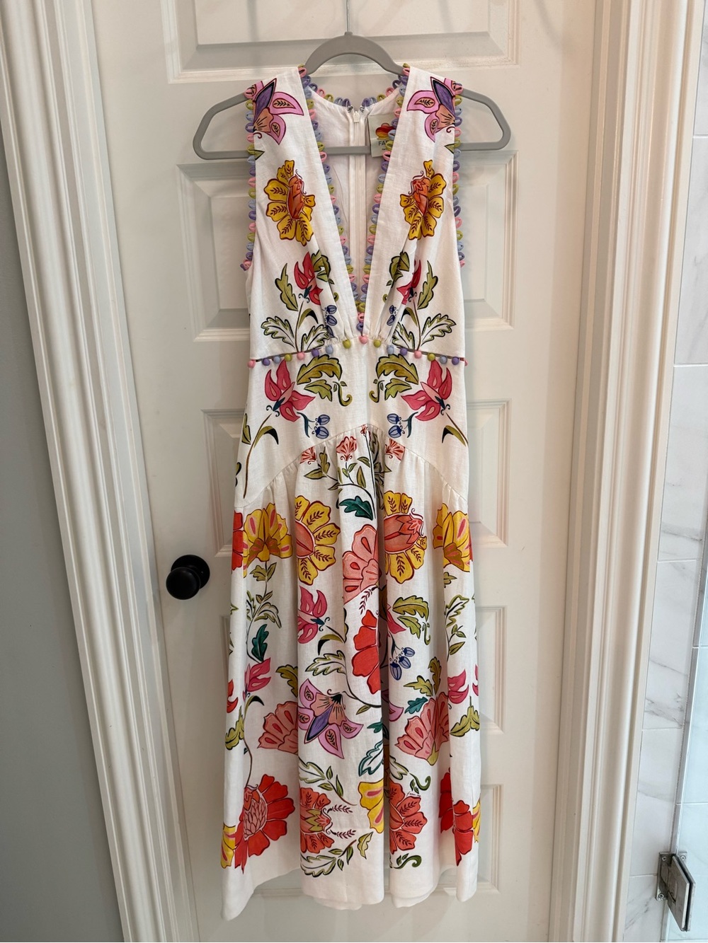 FARM Rio White Midi Dress with Multicolor Floral Print - Picture 1 of 4